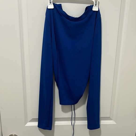 Elegant Blue Women's Skirt - Picture 1 of 4